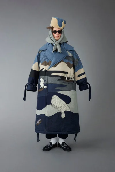 Look 16